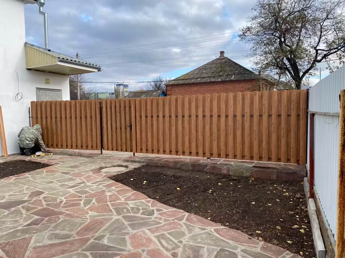 Забор из евроштакетника 7м Кипарис 2хPrintech двусторонний в Магнитогорске