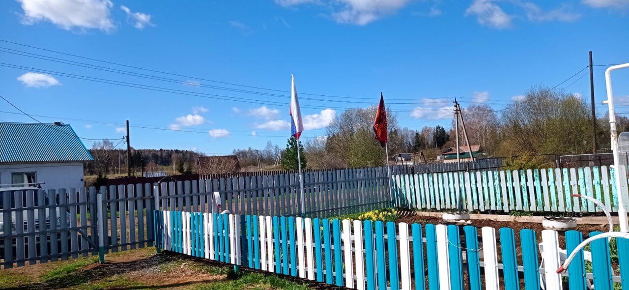 Забор из евроштакетника 16м RAL5021 Морская Волна, RAL9003 Белый фото 3 в Магнитогорске