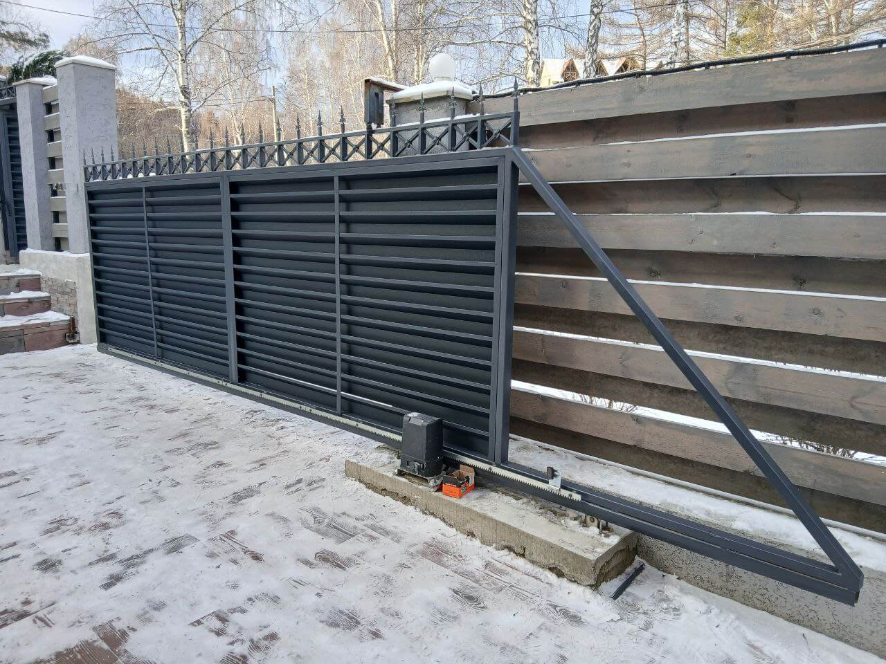 Входная группа из ламелей Хай-Тек RAL7024/7024 Серый Графит двусторонний МАТТЕ фото 23 в Магнитогорске