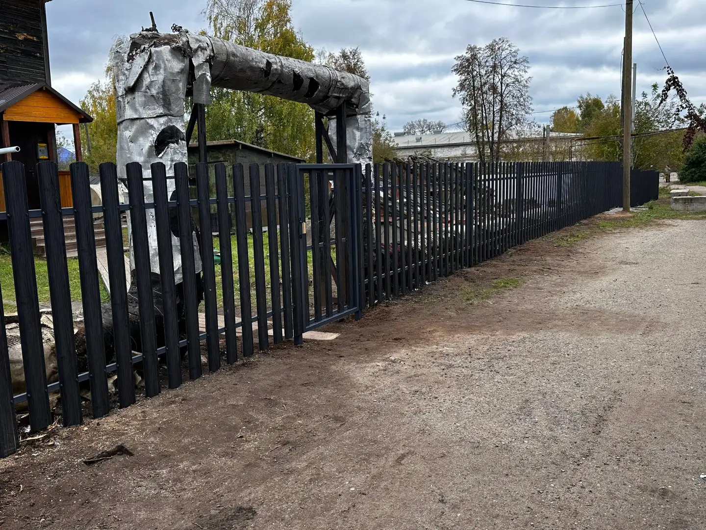 Забор из евроштакетника 63м Черное Дерево 3D Принтек фото 5 в Магнитогорске