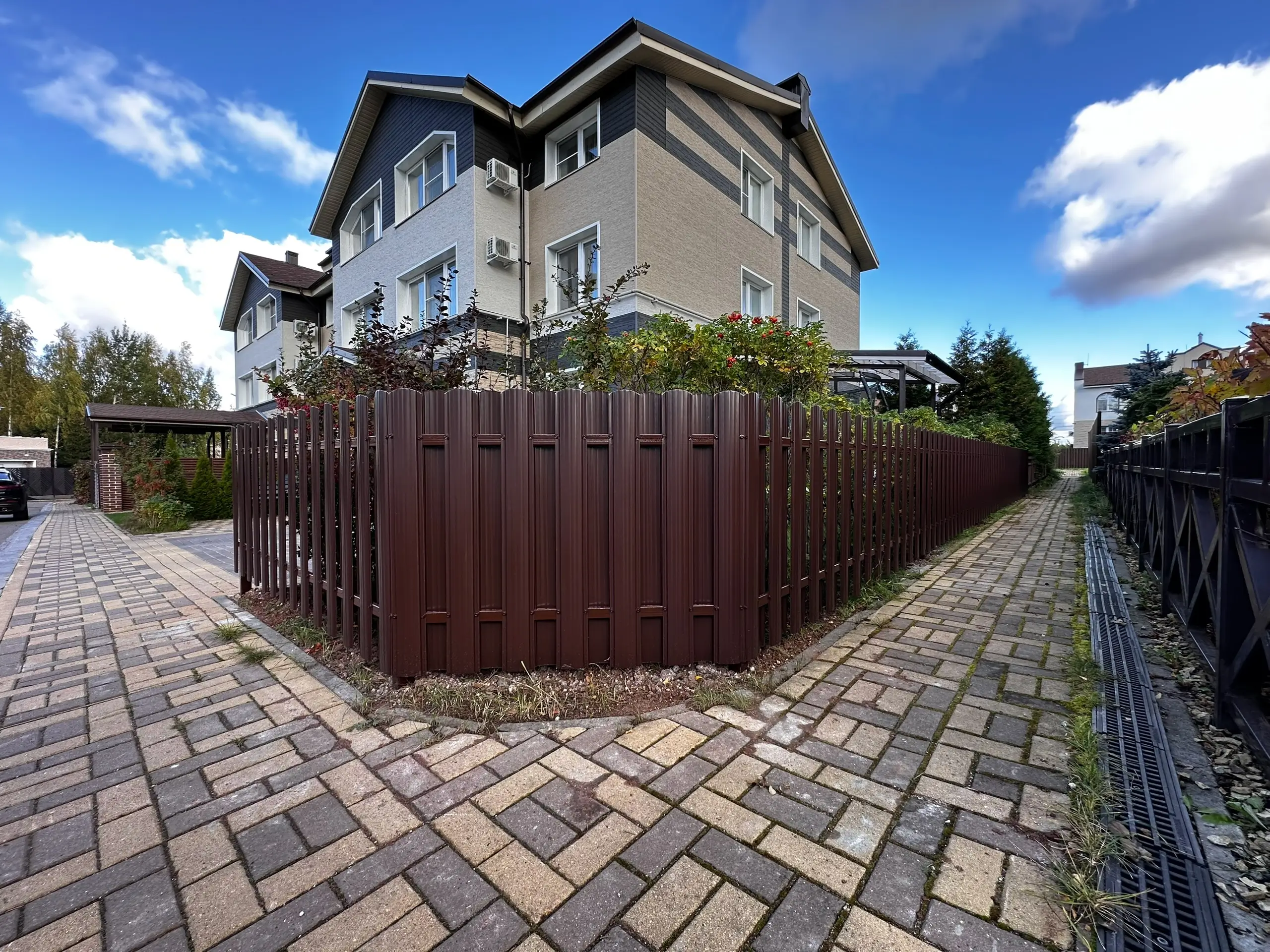 Заборчик из евроштакетника 18м RAL8017/8017 Шоколад двусторонний фото 1 в Магнитогорске